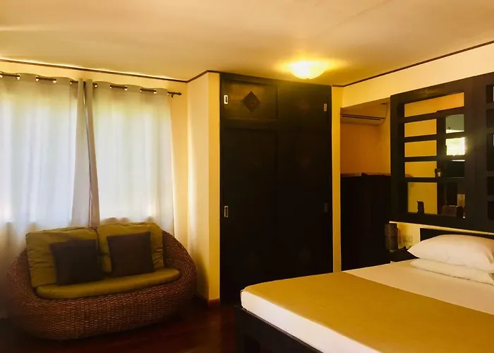 Angelina & Italian Restaurant Resort Malapascua